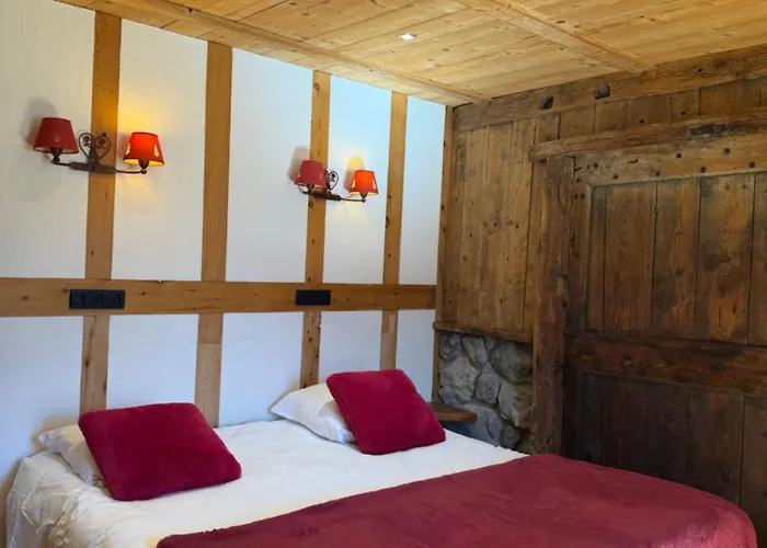 Logis Hotels De La Chaussee